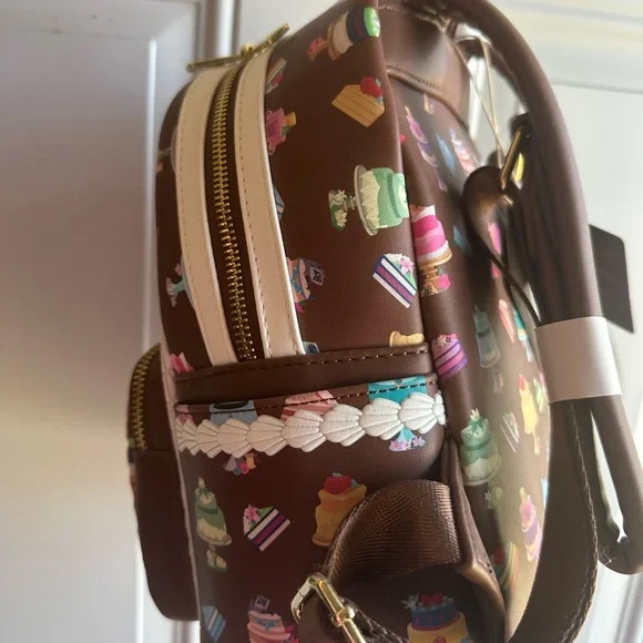 BNWT Disney Princess cakes loungefly - Picture 5 of 5